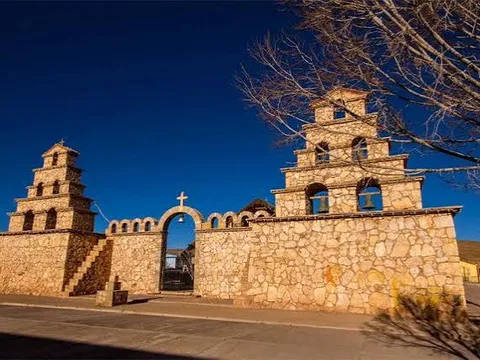 The colonial church of San Cristóbal The colonial church of San Cristóbal