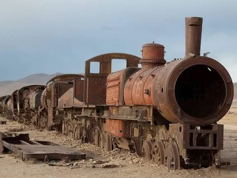 Rusting steam locomotives at the Uyuni train cemetery Rusting steam locomotives at the Uyuni train cemetery